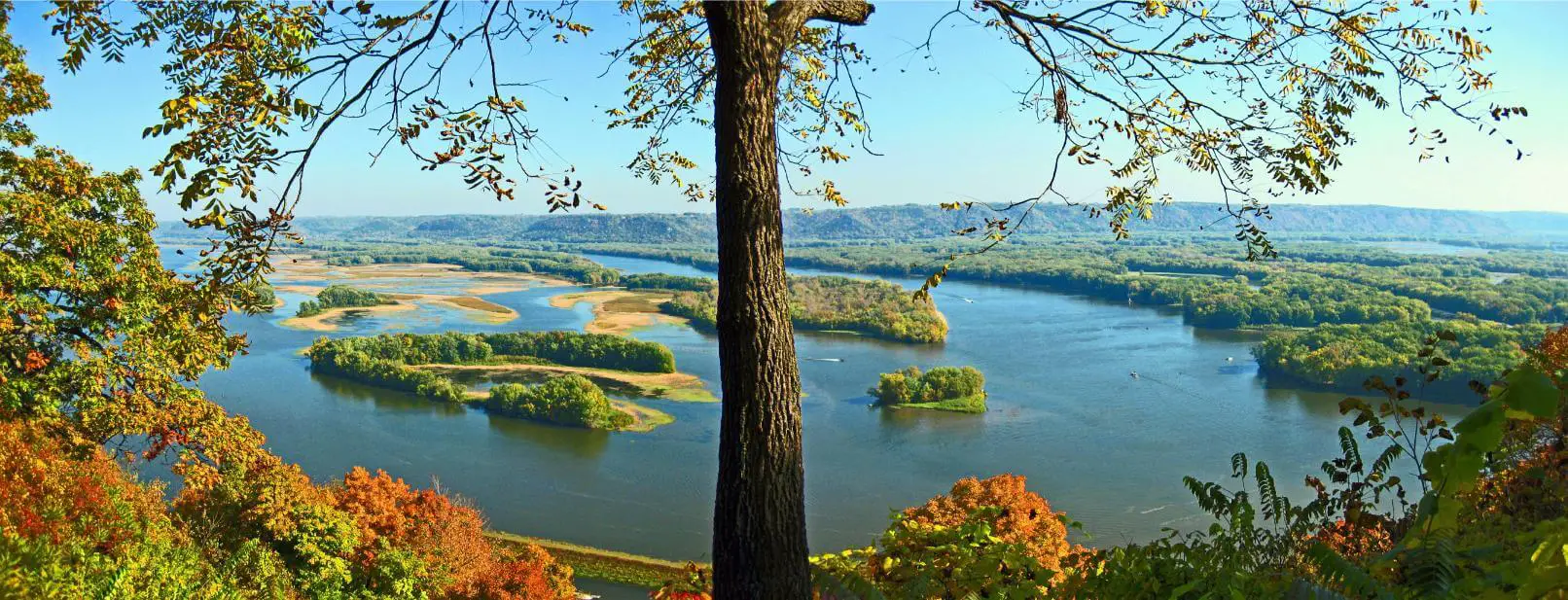 Iowa Springtime Best & Worst Time to Visit Iowa: A Seasonal Travel Guide | TravelHowTo